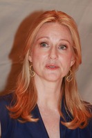 Laura Linney Longsleeve T-shirt #2435233