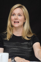 Laura Linney Longsleeve T-shirt #2449332
