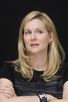 Laura Linney Longsleeve T-shirt #2449355