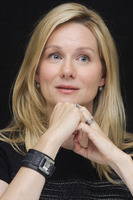 Laura Linney Sweatshirt #2449381