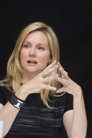Laura Linney Longsleeve T-shirt #2449387