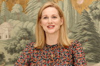 Laura Linney Longsleeve T-shirt #2850394