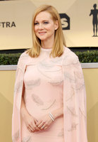 Laura Linney Longsleeve T-shirt #2997013