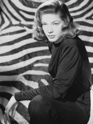 Lauren Bacall Mouse Pad 2560253