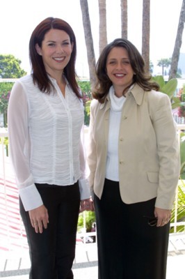 Lauren Graham posters