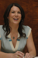 Lauren Graham magic mug #G630124