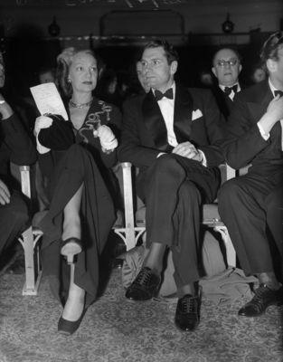 Laurence Olivier posters