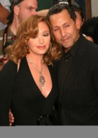 Leah Remini t-shirt #1497972