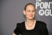 Leelee Sobieski Longsleeve T-shirt #3801900