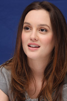 Leighton Meester Longsleeve T-shirt #2451166