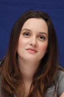 Leighton Meester Longsleeve T-shirt #2451217