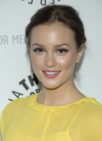 Leighton Meester tote bag #G2411943