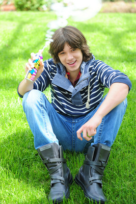 Leo Howard Poster 2192026