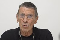 Leonard Nimoy mug #G591146
