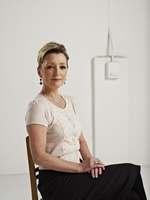 Lesley Manville Longsleeve T-shirt #2304411