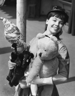 Leslie Caron posters
