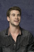 Liam Hemsworth mug #G638752