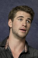 Liam Hemsworth mug #G638758
