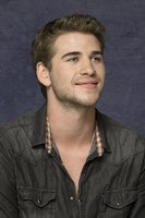 Liam Hemsworth mug #G638762