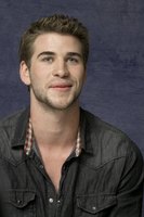 Liam Hemsworth Longsleeve T-shirt #2308885
