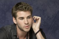Liam Hemsworth mug #G638773