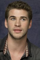 Liam Hemsworth Longsleeve T-shirt #2308896