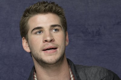 Liam Hemsworth magic mug #G638787