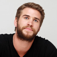 Liam Hemsworth Longsleeve T-shirt #2340423