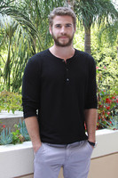 Liam Hemsworth Sweatshirt #2345099