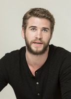 Liam Hemsworth mug #G681363