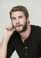 Liam Hemsworth mug #G681364