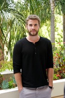 Liam Hemsworth Longsleeve T-shirt #2428813