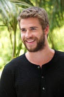 Liam Hemsworth Longsleeve T-shirt #2428816