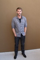 Liam Hemsworth Sweatshirt #2442110