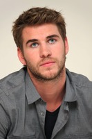 Liam Hemsworth Sweatshirt #2442113