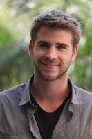 Liam Hemsworth t-shirt #2442114