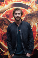 Liam Hemsworth Sweatshirt #2450546