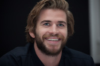 Liam Hemsworth Sweatshirt #2450559