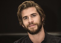 Liam Hemsworth Longsleeve T-shirt #2457586