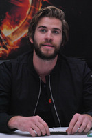 Liam Hemsworth Sweatshirt #2487680