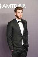 Liam Hemsworth Longsleeve T-shirt #3231884
