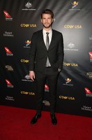 Liam Hemsworth Longsleeve T-shirt #3796949