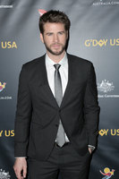 Liam Hemsworth Longsleeve T-shirt #3796951