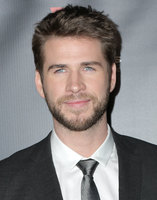Liam Hemsworth Longsleeve T-shirt #3796963