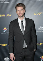 Liam Hemsworth Longsleeve T-shirt #3796972