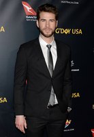 Liam Hemsworth Longsleeve T-shirt #3796996