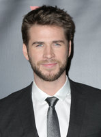 Liam Hemsworth Longsleeve T-shirt #3797010