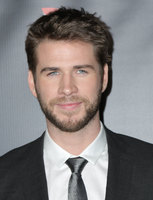 Liam Hemsworth Longsleeve T-shirt #3797012