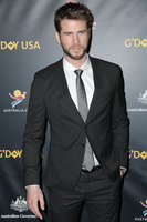 Liam Hemsworth Sweatshirt #3797014