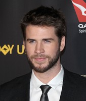 Liam Hemsworth Longsleeve T-shirt #3797017